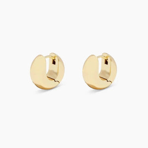 14K Solid Gold Chunky Huggie Earrings – Stylish Thick Hoops for Everyday Elegance & Special Occasions.