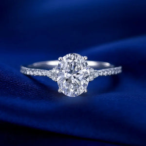 14K White Gold Oval-Shaped Solitaire 1.5 Carat Engagement Ring with Side Stones