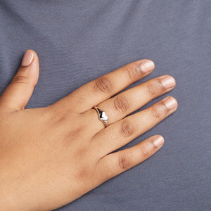 Elegant Silver Heart Signet Ring - Timeless Love Accessory.