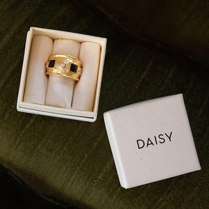 Stunning Chunky Stone Textured Ring in 18Ct Gold Plate.