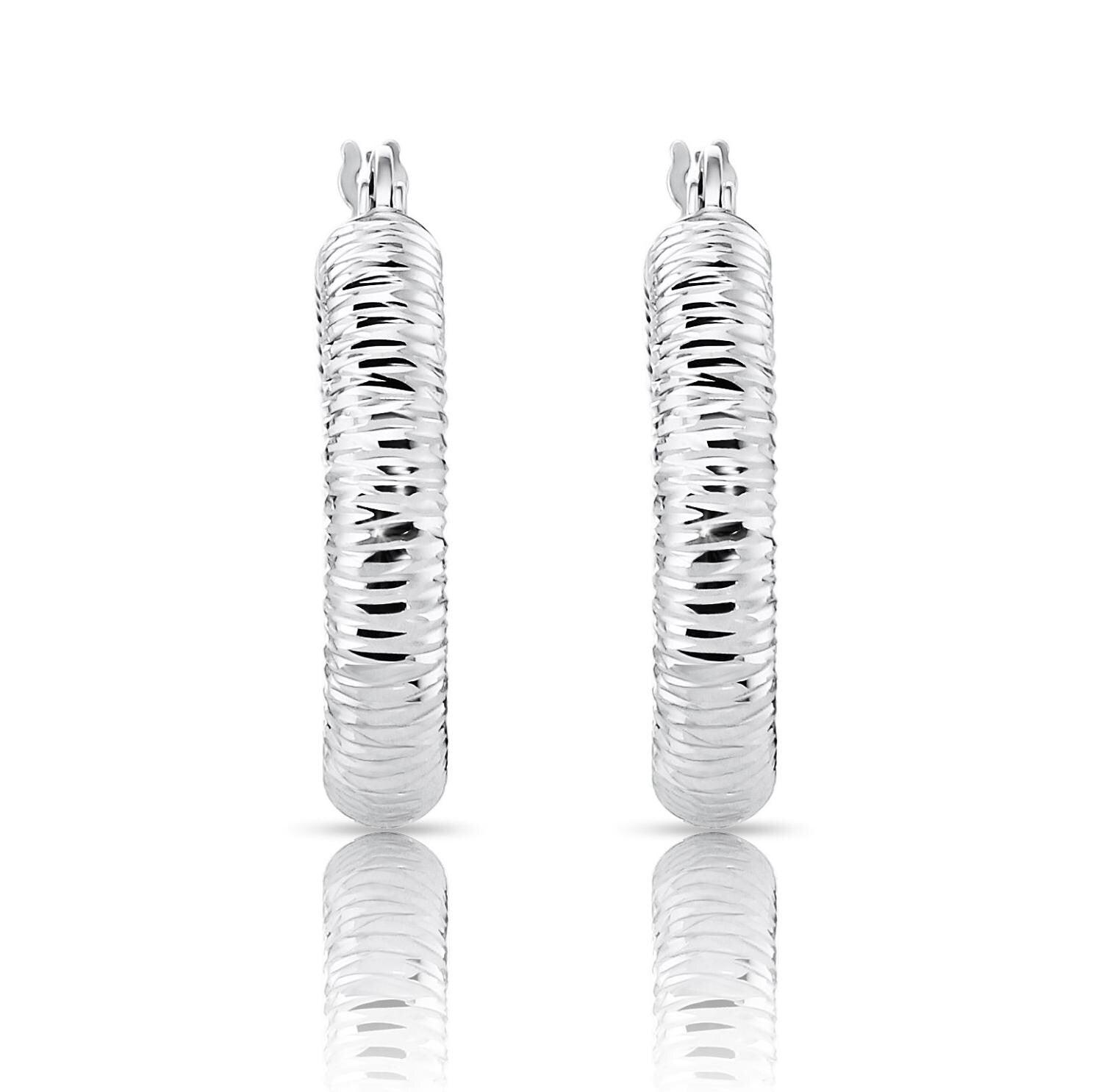 Stunning Handmade 925 Sterling Silver Diamond Cut Hoop Earrings - Medium Size.