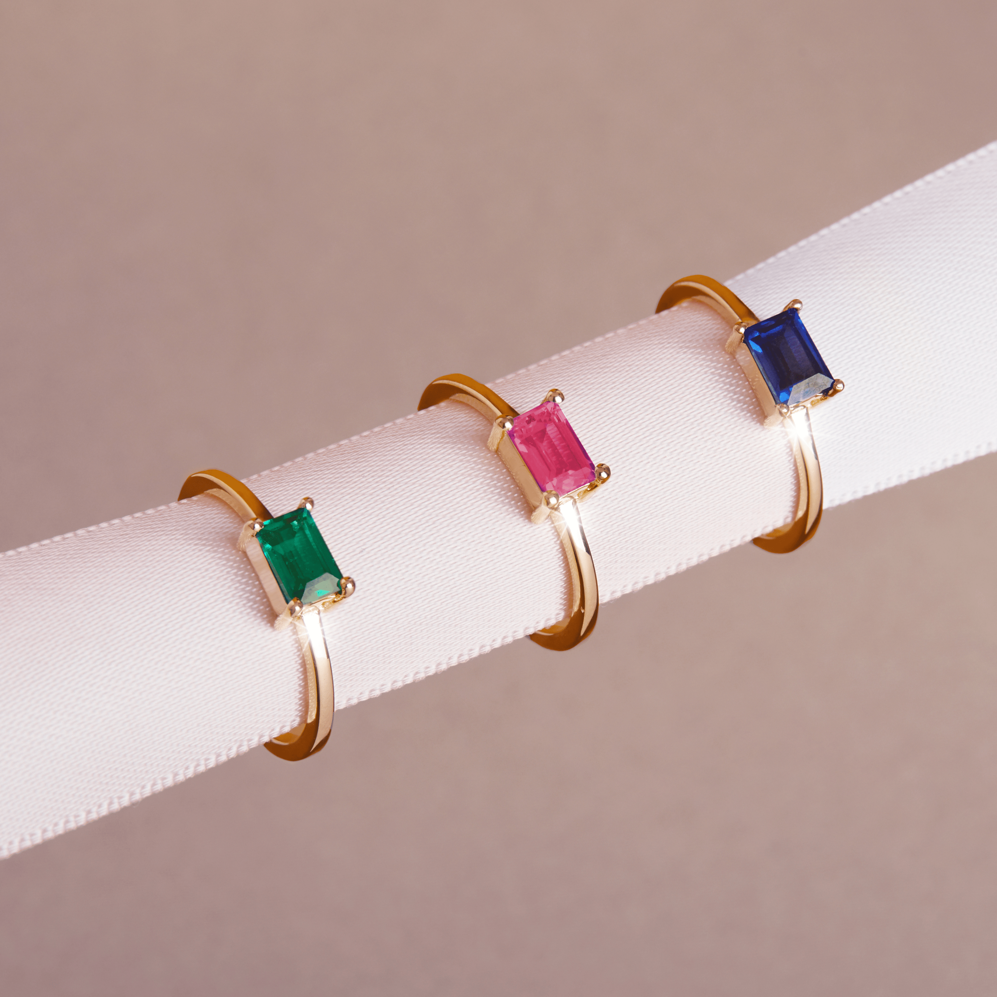 Birthstone Baguette Ring - Garnet NikNenz™ Premium Gold & Diamonds