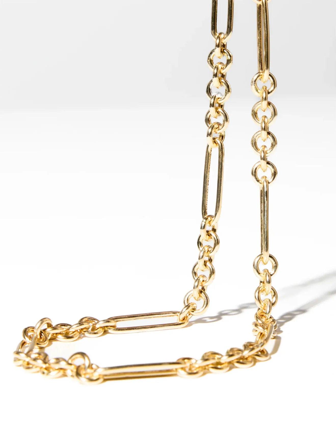 Elegant Mixed Link Chain Necklace for Effortless Style.
