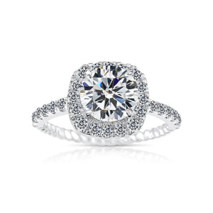Stunning CZ Solitaire Halo Engagement Ring in Sterling Silver – Perfect for Proposals, Anniversaries, and Unforgettable Bridal Moments.