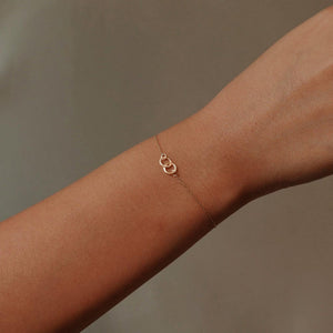 Elegant 14K Solid Gold Interlocking Circle Bracelet - Dainty Connection Jewelry Gift for Her.