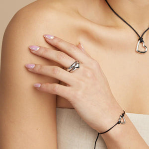 Elegant Silver Heart Signet Ring - Timeless Love Accessory.