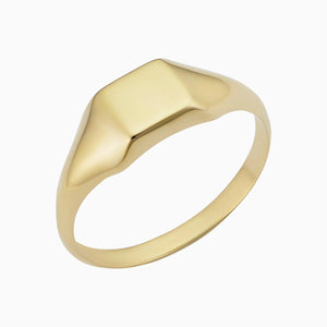Elegant Florence Square Signet Ring - Timeless Sophistication for Every Occasion.