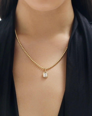 Elegant Framed Lab-Diamond Pendant for Timeless Style.