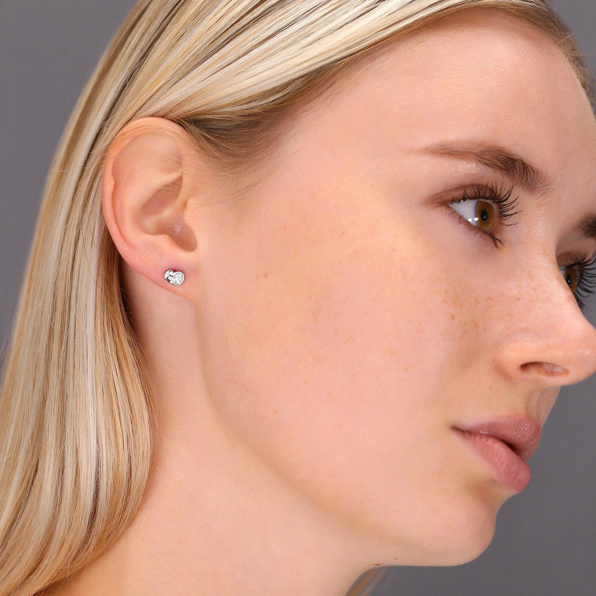Elegant Sterling Silver CZ Heart Stud Earrings - Perfect Gift for Any Occasion.