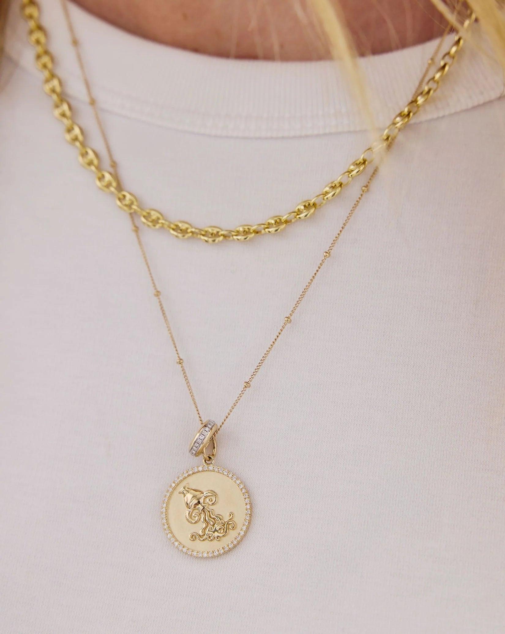 Stunning Saturn Chain Necklace - Elevate Your Style!.