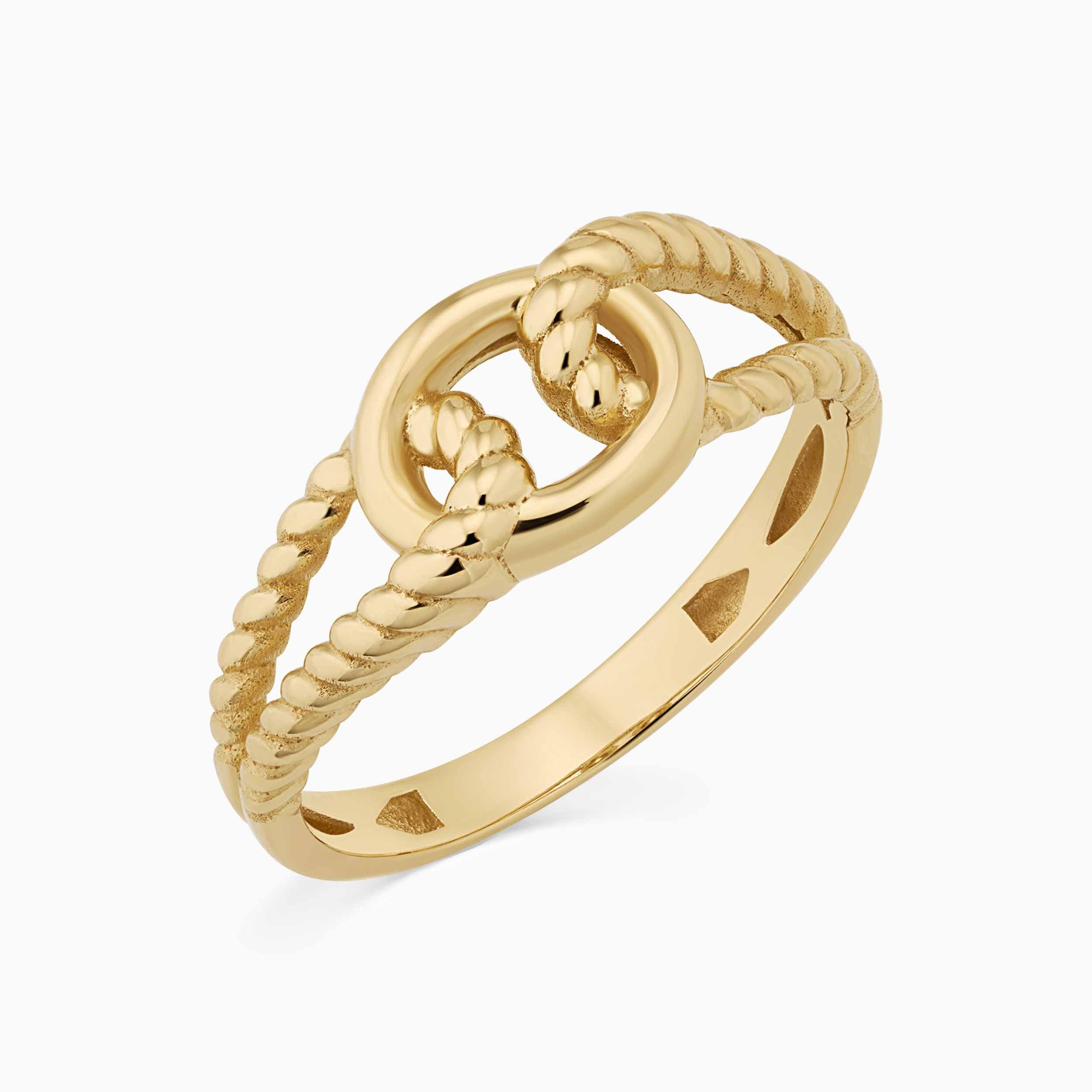 Elegant Marina Ring - A Timeless Statement Piece.