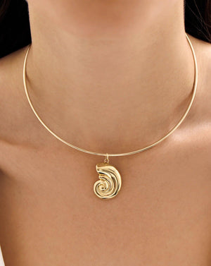 Stunning Nautilus Shell Pendant - Embrace Ocean Elegance.