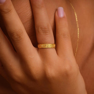 14K Gold Dainty Wedding Band, Vintage Design Flower Wedding Ring, Bridal Jewelry, XW246