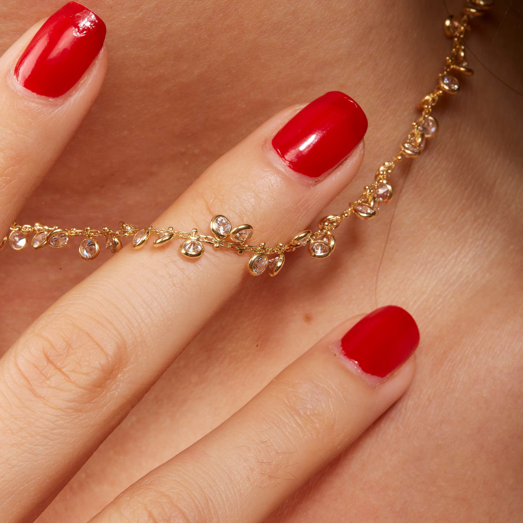 ECRIN | Dainty round Diamond Dangle Necklace, Diamond Station Bezel Necklace