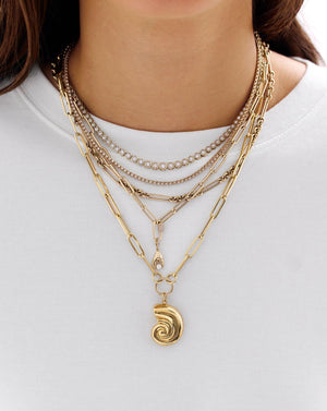 Stunning Nautilus Shell Pendant - Embrace Ocean Elegance.