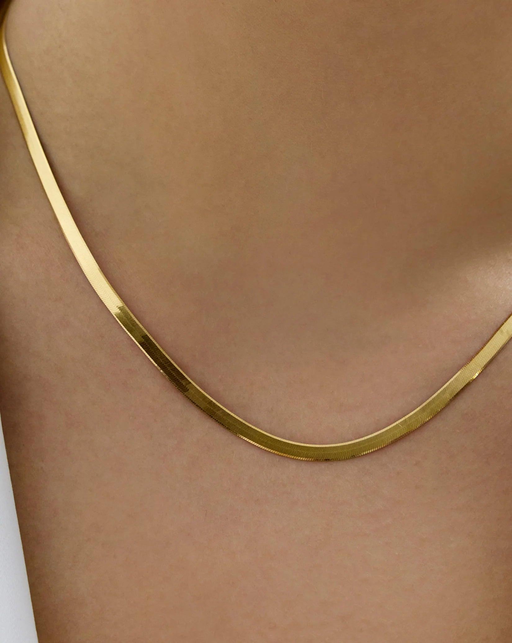 Stunning Herringbone Chain Necklace for Effortless Elegance.