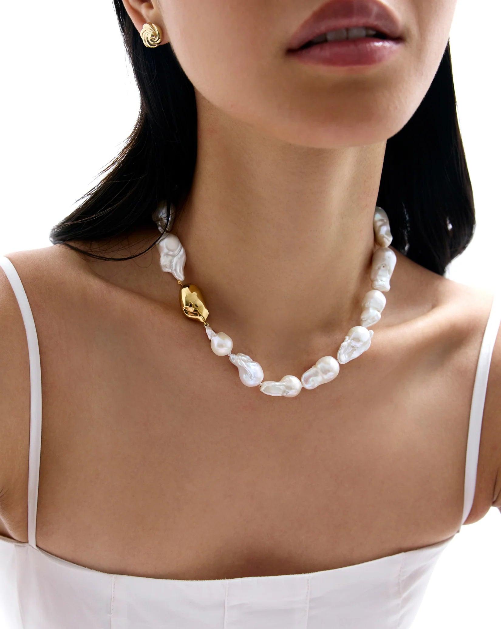 Elegant Baroque Pearl Necklace - Timeless Luxury Accessory.