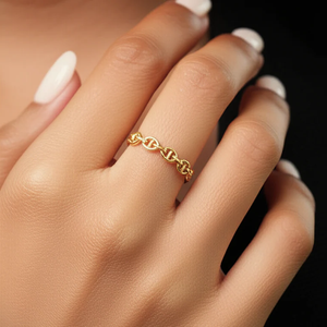 Chic 14K Gold Mariner Chain Link Ring - Nautical Statement for Luxurious Gifts & Everyday Style.
