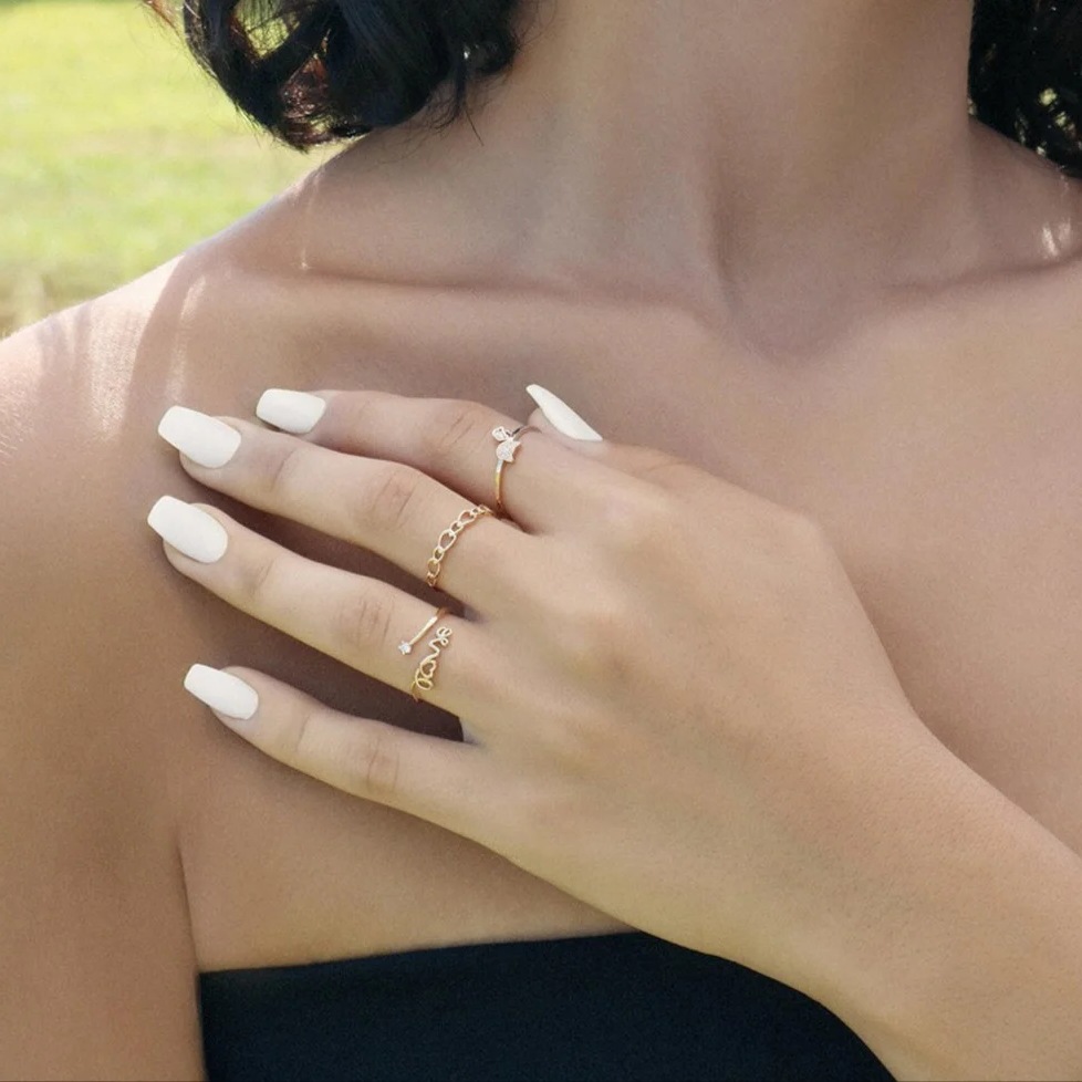 Dainty 14K Yellow Gold Cuban Link Ring – Elegant Chain Style for Everyday Luxury and Perfect Gift for Her.