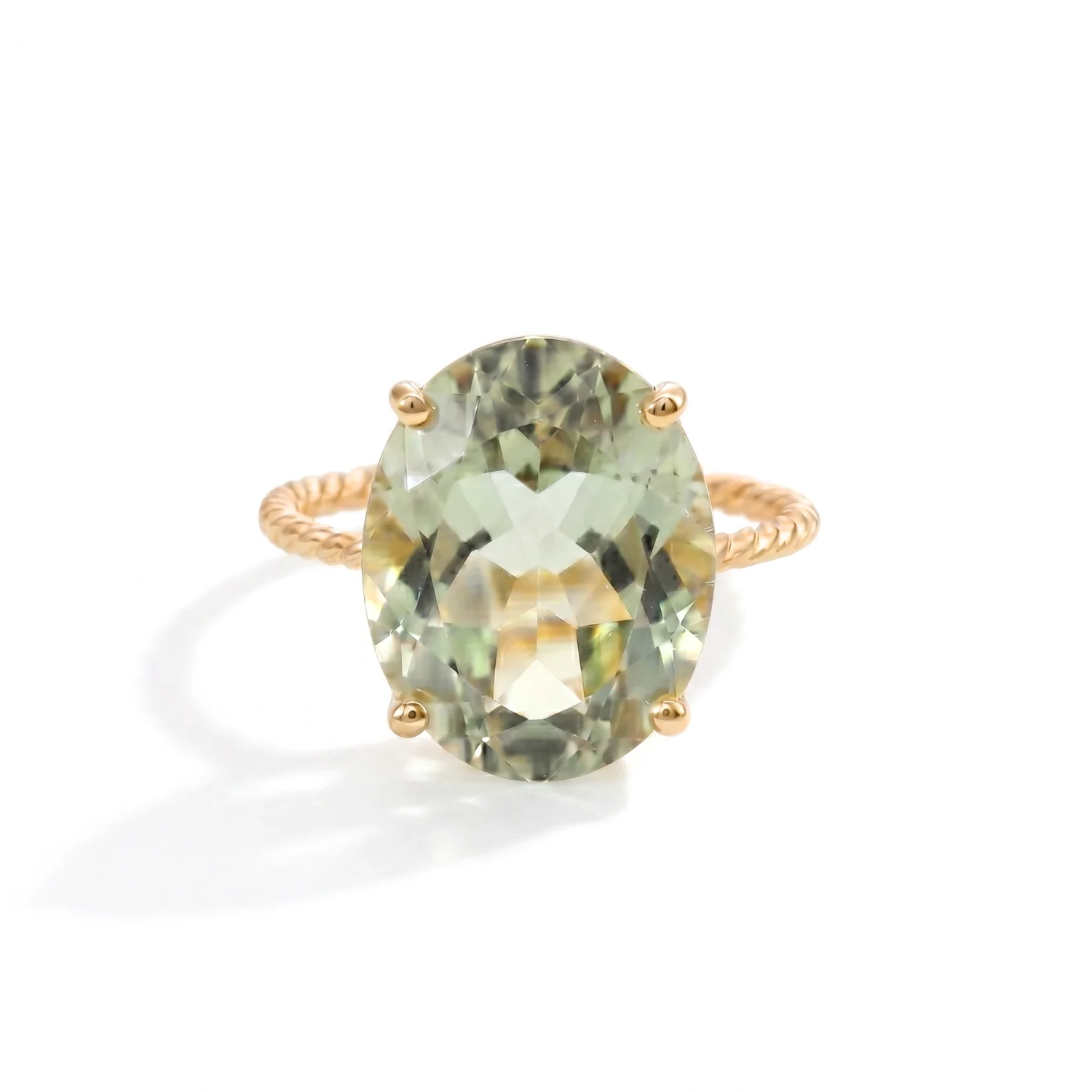 14K Yellow Gold Green Amethyst Oval-Cut Ring – Elegant Green Sparkle for Birthdays and Everyday Luxury.