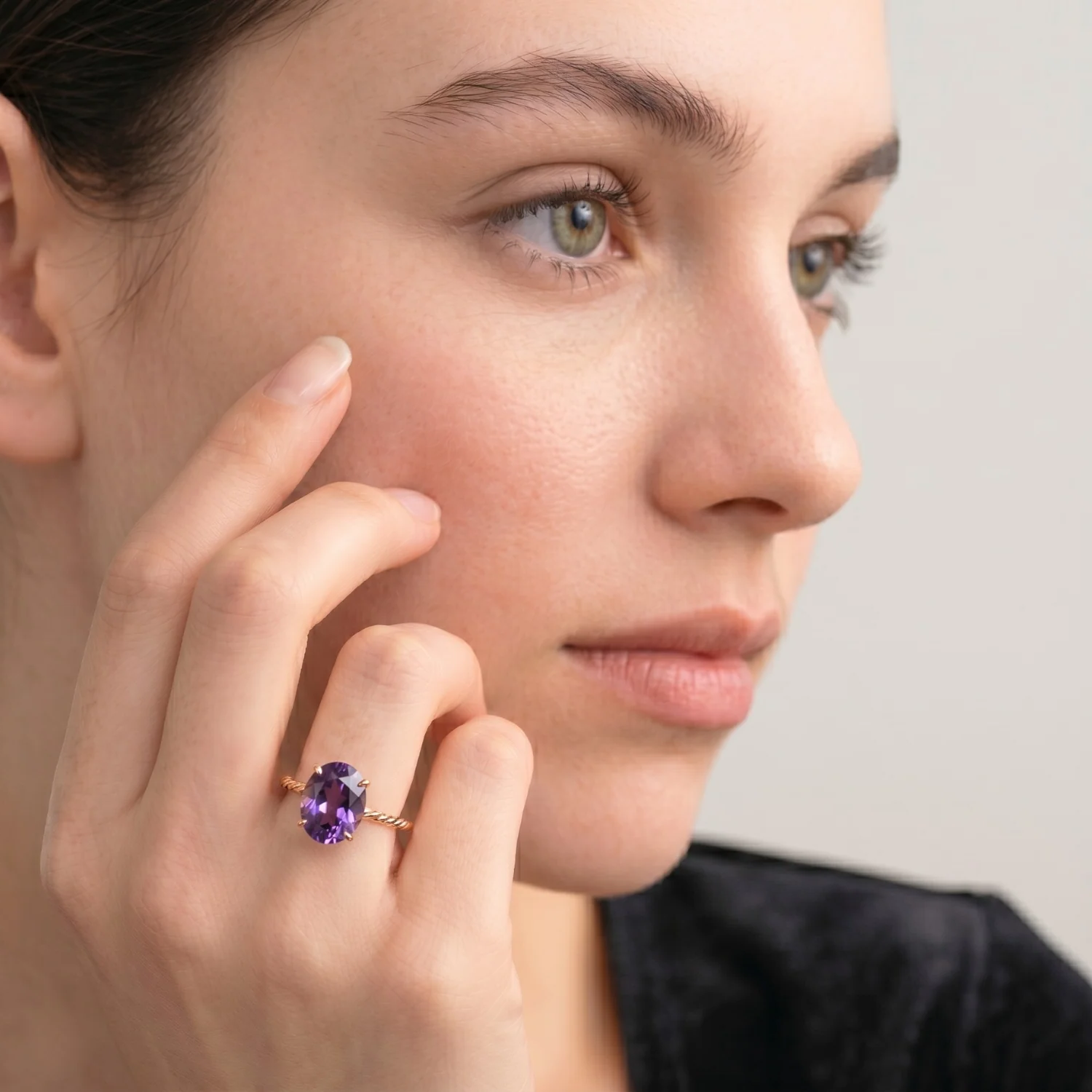 Elegant 14K Yellow Gold Purple Amethyst Oval-Cut Ring - Perfect Birthstone Gift for Her, Mother's Day & February Birthdays.