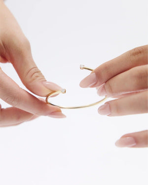Revolutionary Diamond Flexi Cuff: Elegance Meets Comfort.