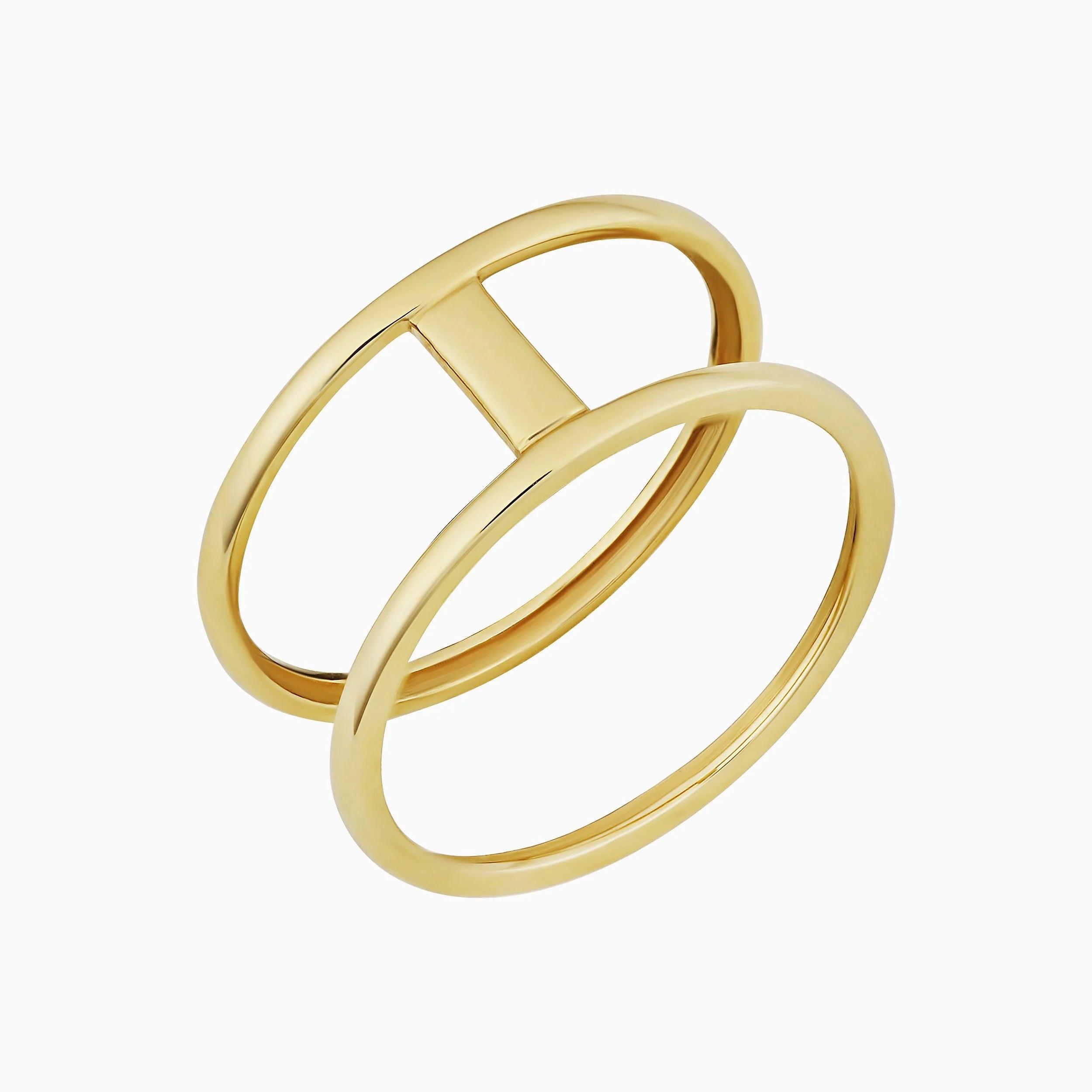 Elegantly Crafted Hudson Ring - Timeless Beauty Awaits.