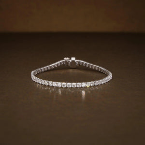 Stunning 5.10 CTW Diamond Tennis Bracelet - Exquisite E-F VVS2 Brilliance for Special Occasions & Everyday Elegance.