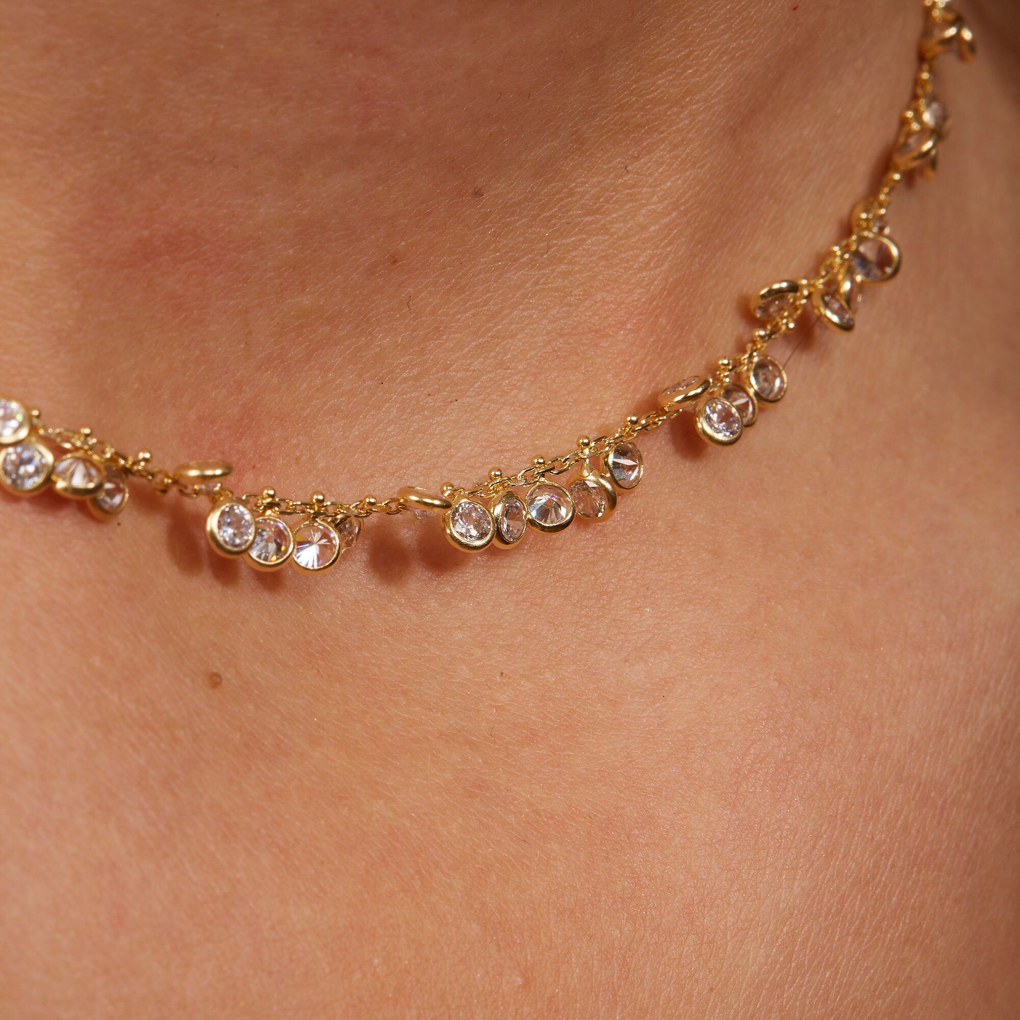 ECRIN | Dainty round Diamond Dangle Necklace, Diamond Station Bezel Necklace