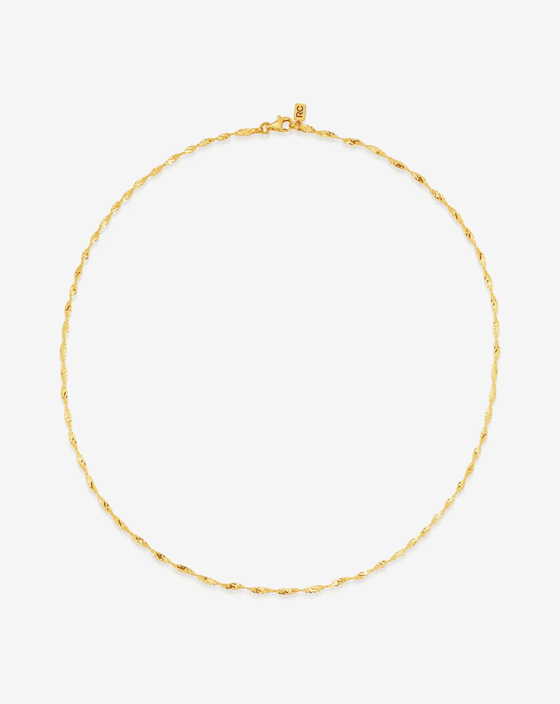 Elegant Twisted Dorica Chain Necklace - A Timeless Statement Piece.