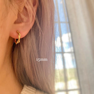 Stunning 18K Gold Plated Titanium Twist Hoop Earrings - Hypoallergenic Minimalist Elegance.