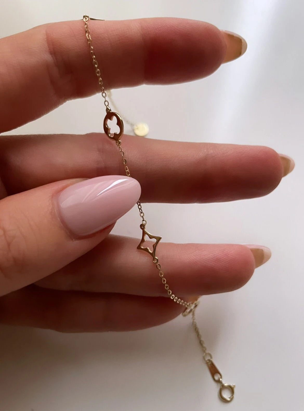 9Ct Solid Gold Clover Charm Bracelet • Minimalist Dainty Band