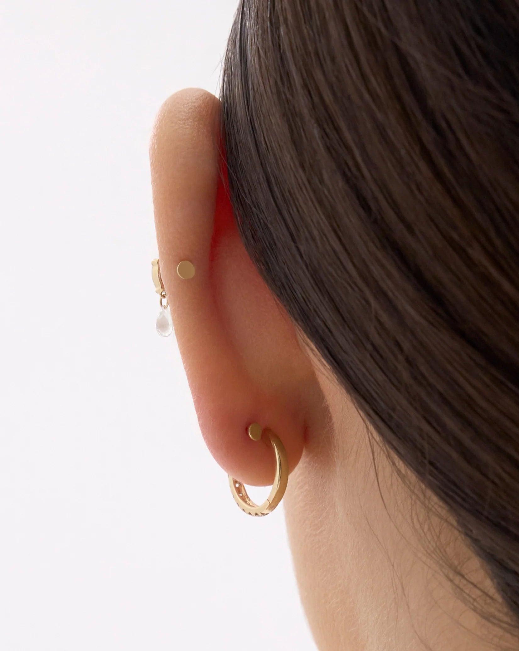 Duo Lab Diamond Flatback Studs - Sparkle with Elegance.