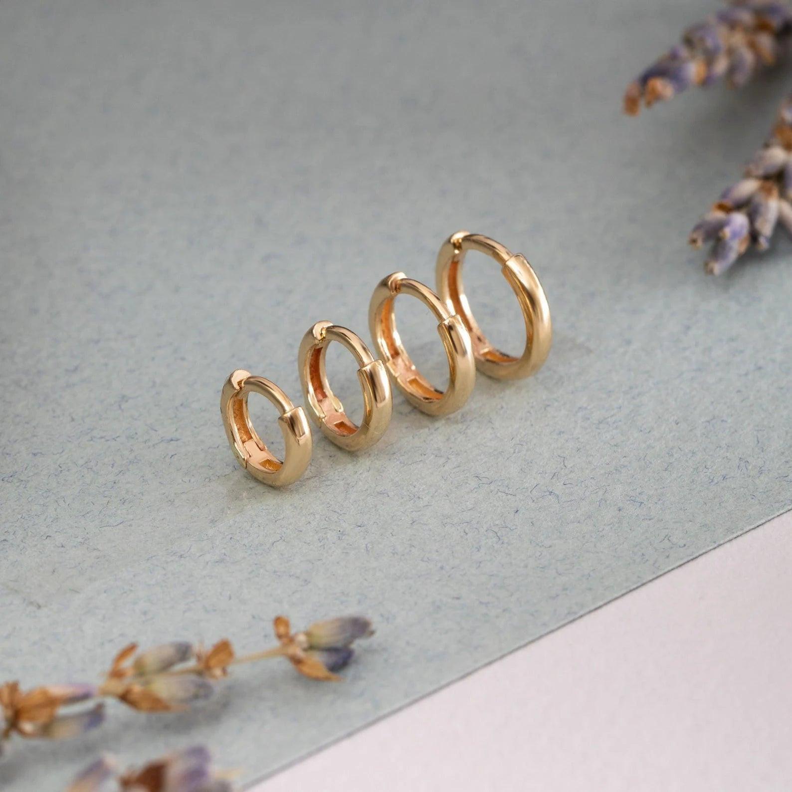 Stunning 14K/18K Solid Gold Tiny Huggie Hoops - Perfect Sleeper Conch Earrings for Stacking.