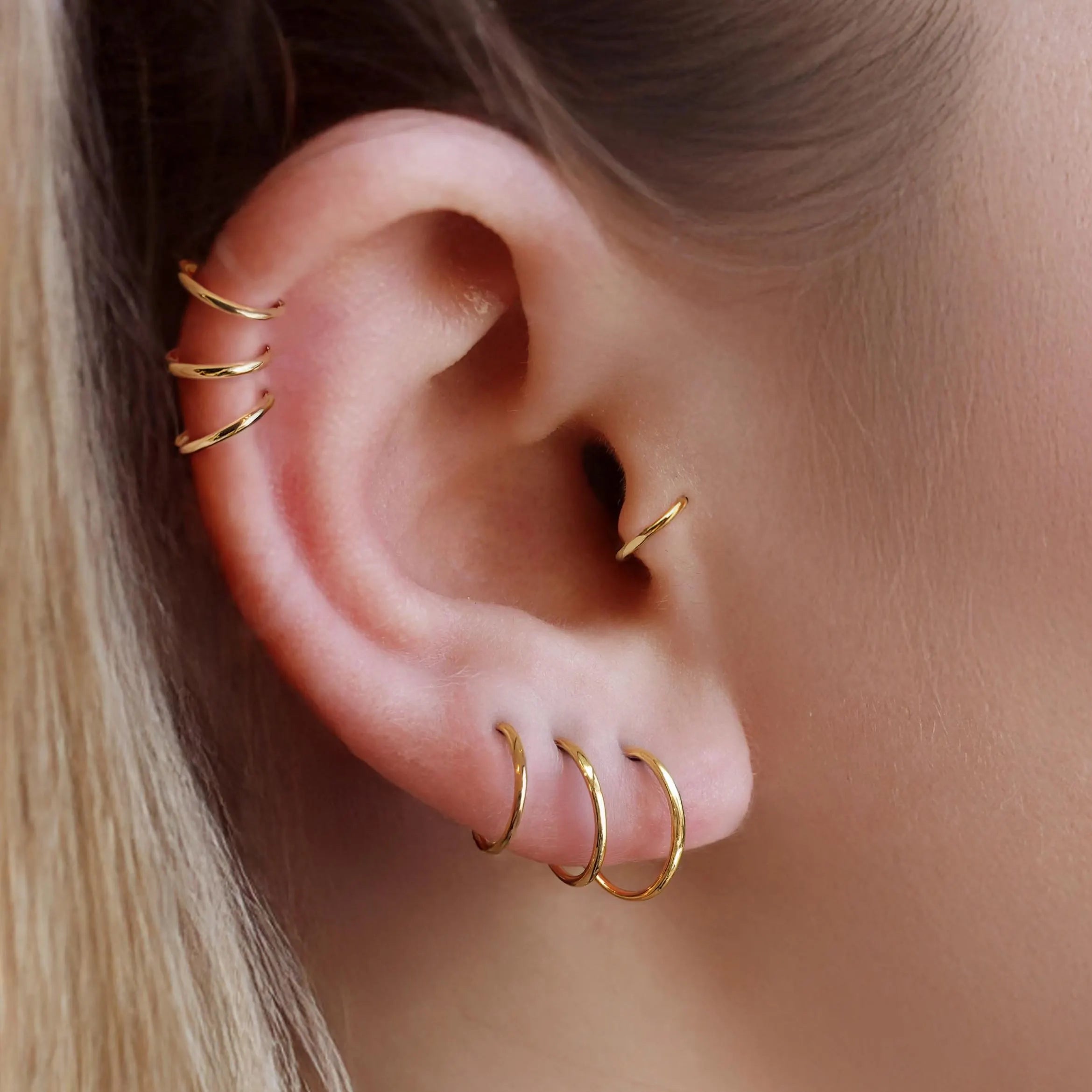 20G Tiny Huggie Hoop Earrings, Plain Helix Hoop Earrings, Dainty Hoop Earrings,Dainty Tiny Sterling Silver Huggies, 18K Gold Plated Hoops,