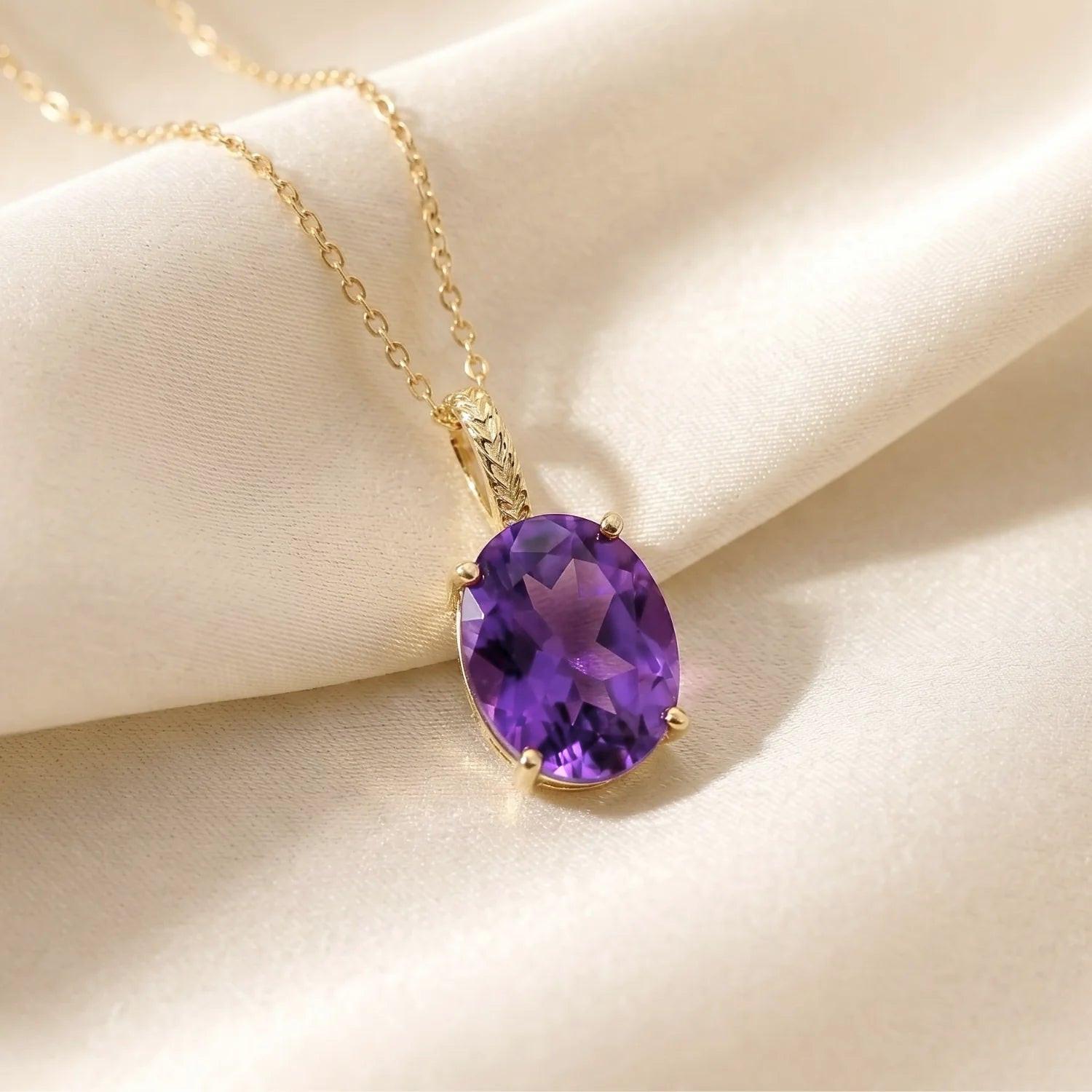 Elegant 14K Yellow Gold Oval Purple Amethyst Pendant Necklace.