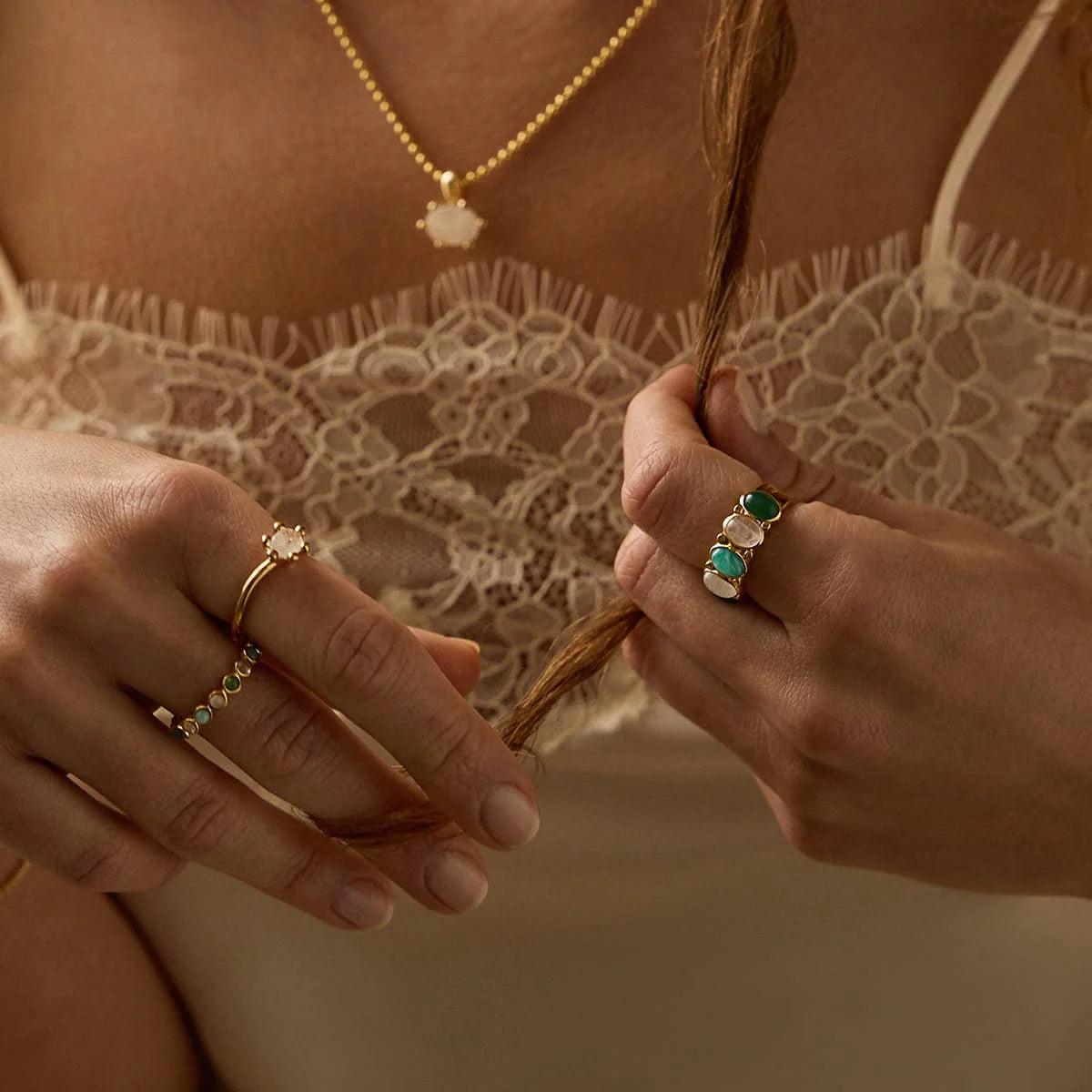 Stunning 18Ct Gold Plated Bold Mixed Gemstone Ring.