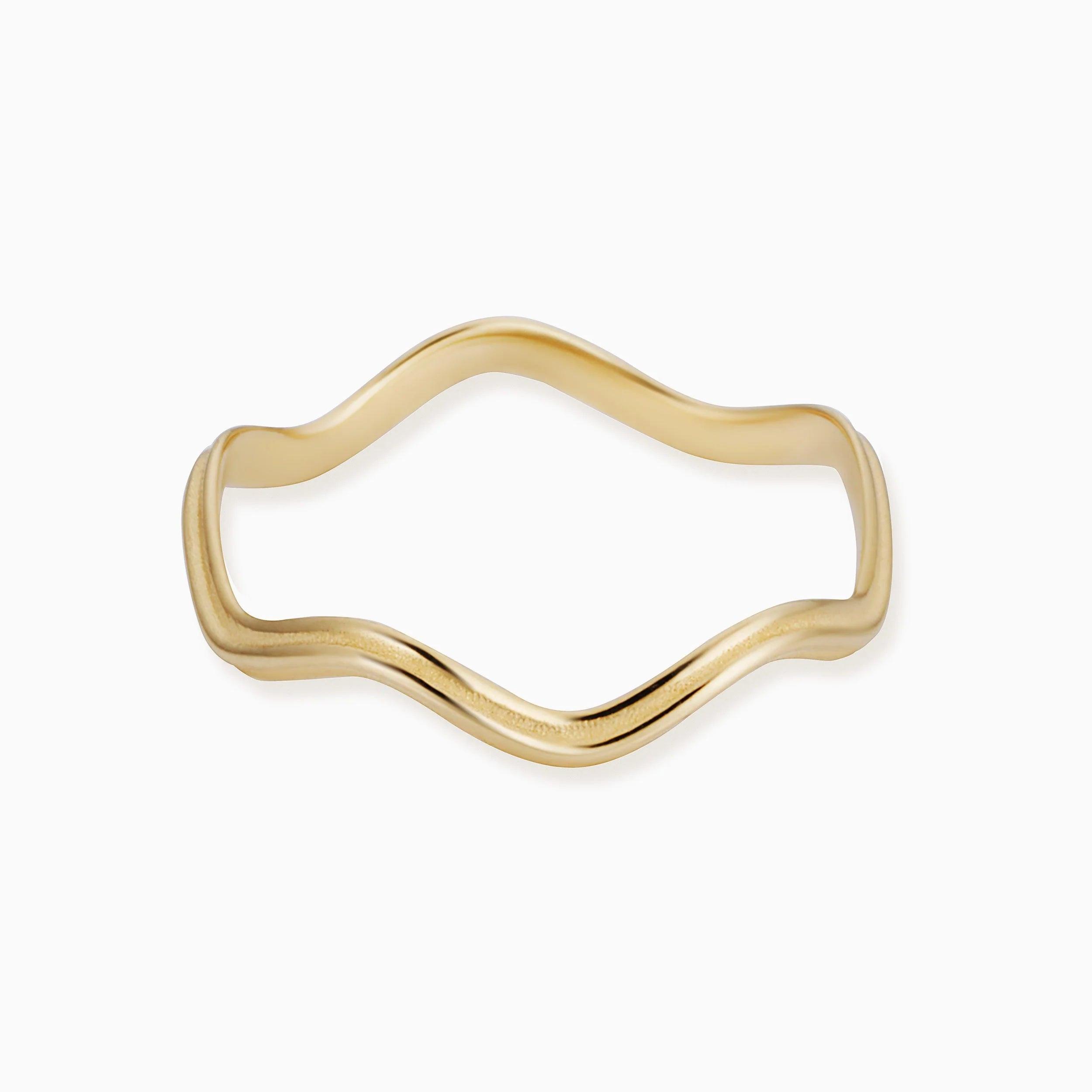 Stunning Curve Appeal Ring - Elevate Your Style.