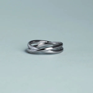 Crossover Illusion Band Ring in Silver
