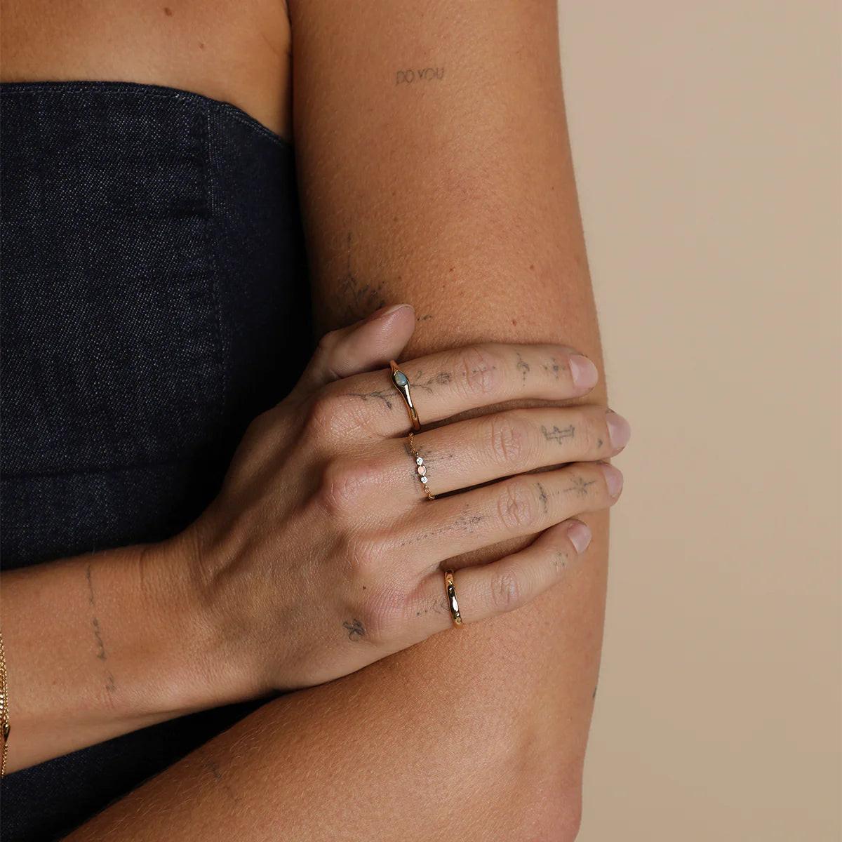 Stunning Gold Opal Cocktail Ring - Elevate Your Elegance.