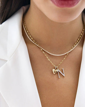 Elegant Twisted Dorica Chain Necklace - A Timeless Statement Piece.