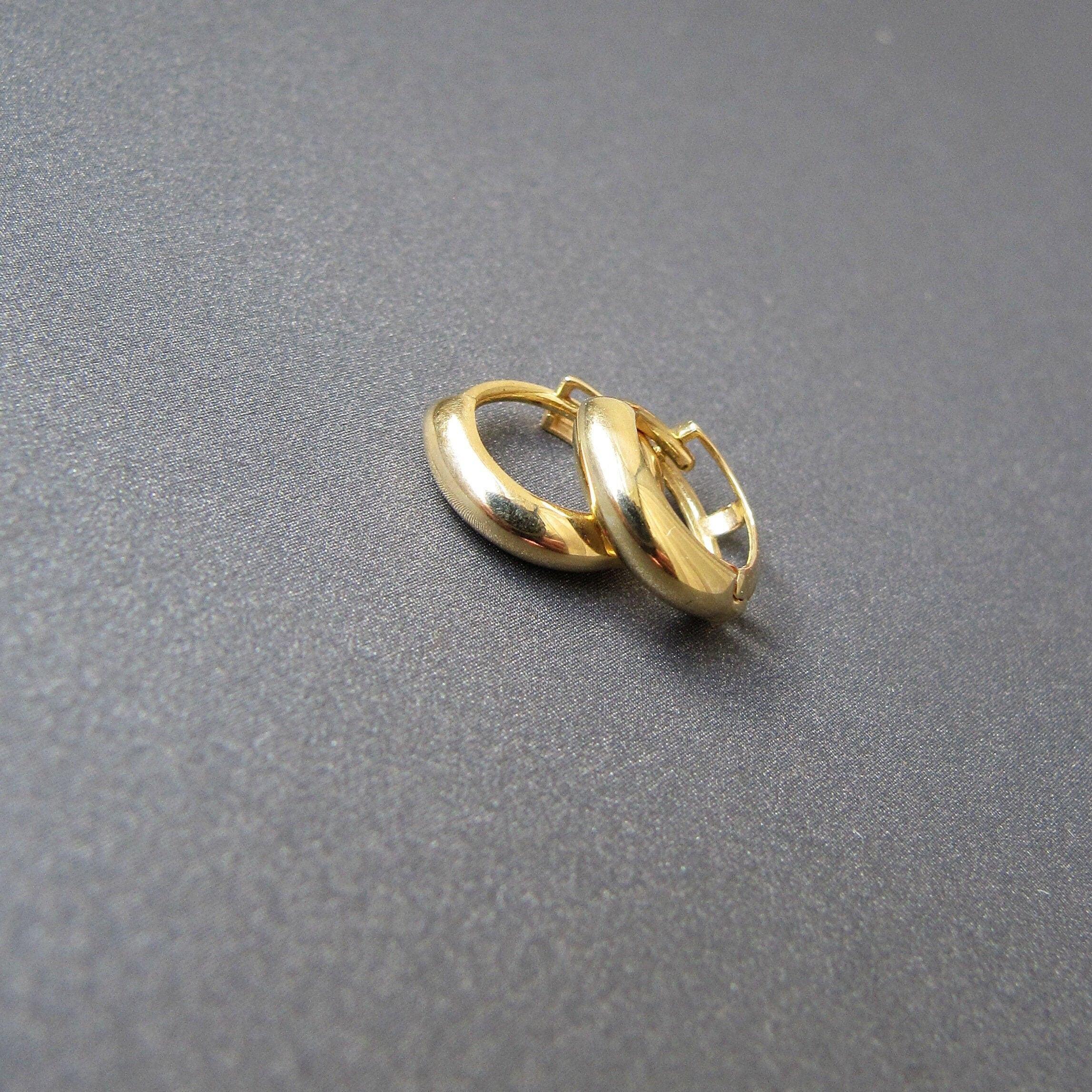 Luxurious 18K Solid Gold Bold Huggie Hoop Earrings - 3mm Sleek Sleeper Design, Available as a Single or Pair.