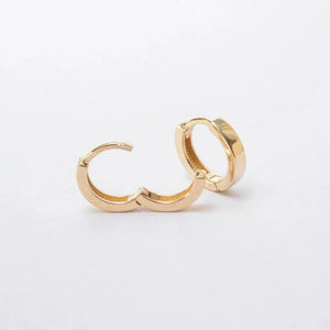 Elegant 14K & 18K Solid Gold Huggie Hoop Earrings - Perfect Everyday Gift for Mom.
