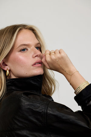 Starlet Hand Chain NikNenz™ Premium Gold & Diamonds