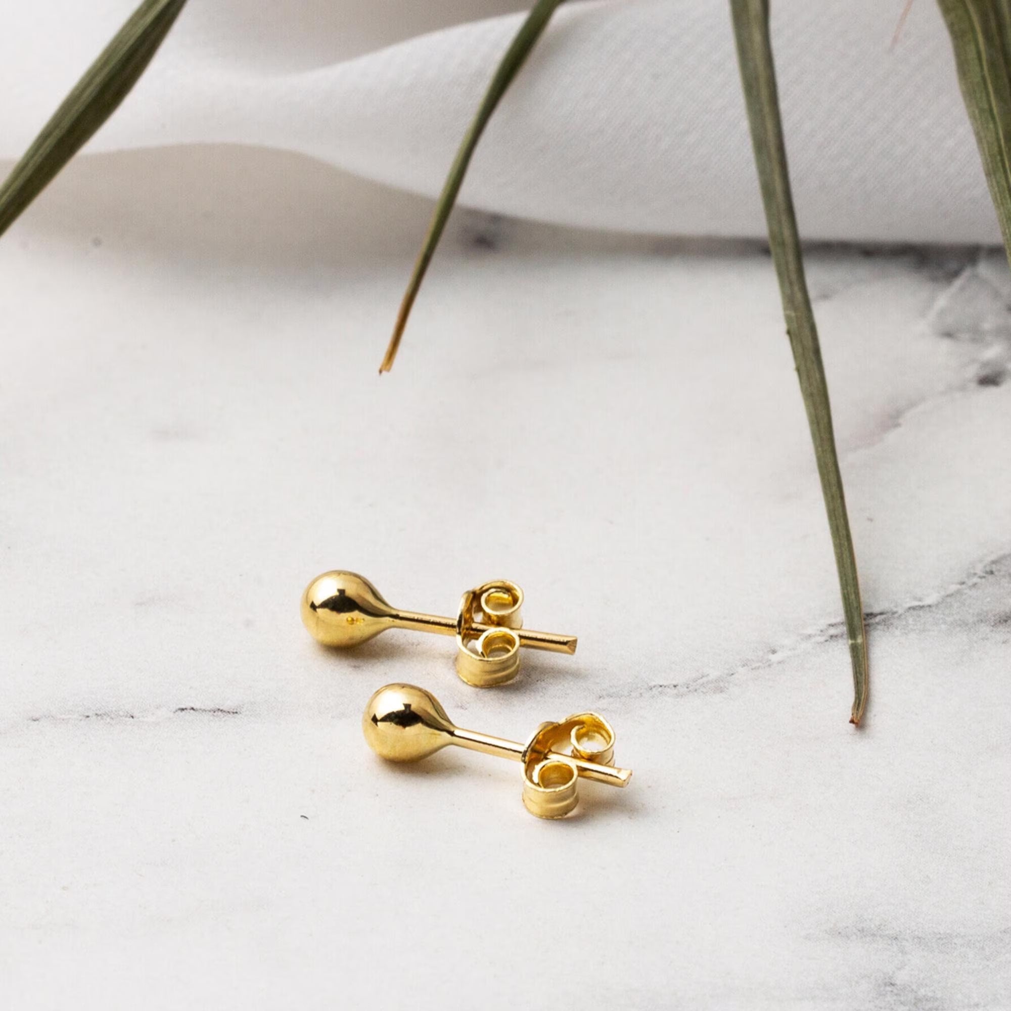 14K Solid Gold Ball Stud Earrings, Yellow Gold Ball Earrings 4Mm, Gold round Ball Stud Sleeper Earrings, Classic Jewelry