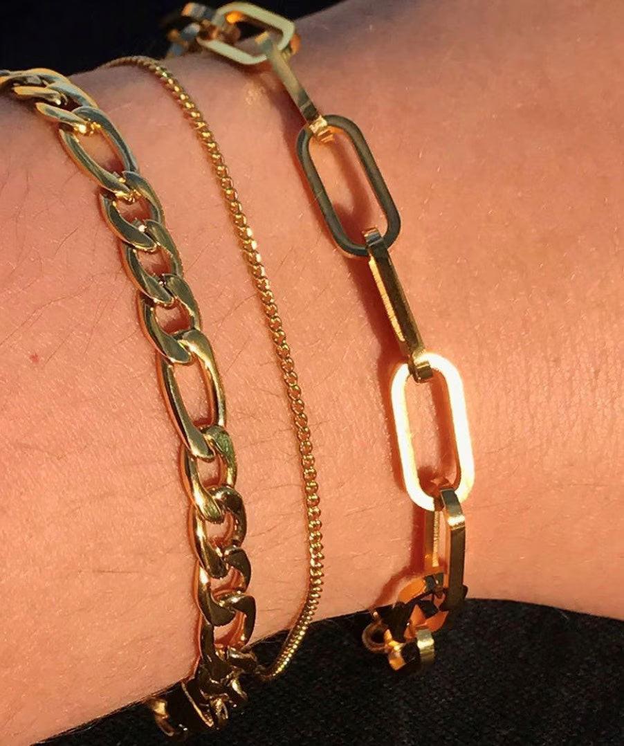 Elegant Gold Satellite Bracelet - Dainty Beaded Chain for the Perfect Minimalist Gift.