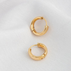 Chunky 14K Solid Gold Hoop Earrings - Timeless Classic Elegance.
