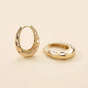 Chic 14K Solid Gold Textured Oval Hoop Earrings - Stylish Chunky Huggies for Women.