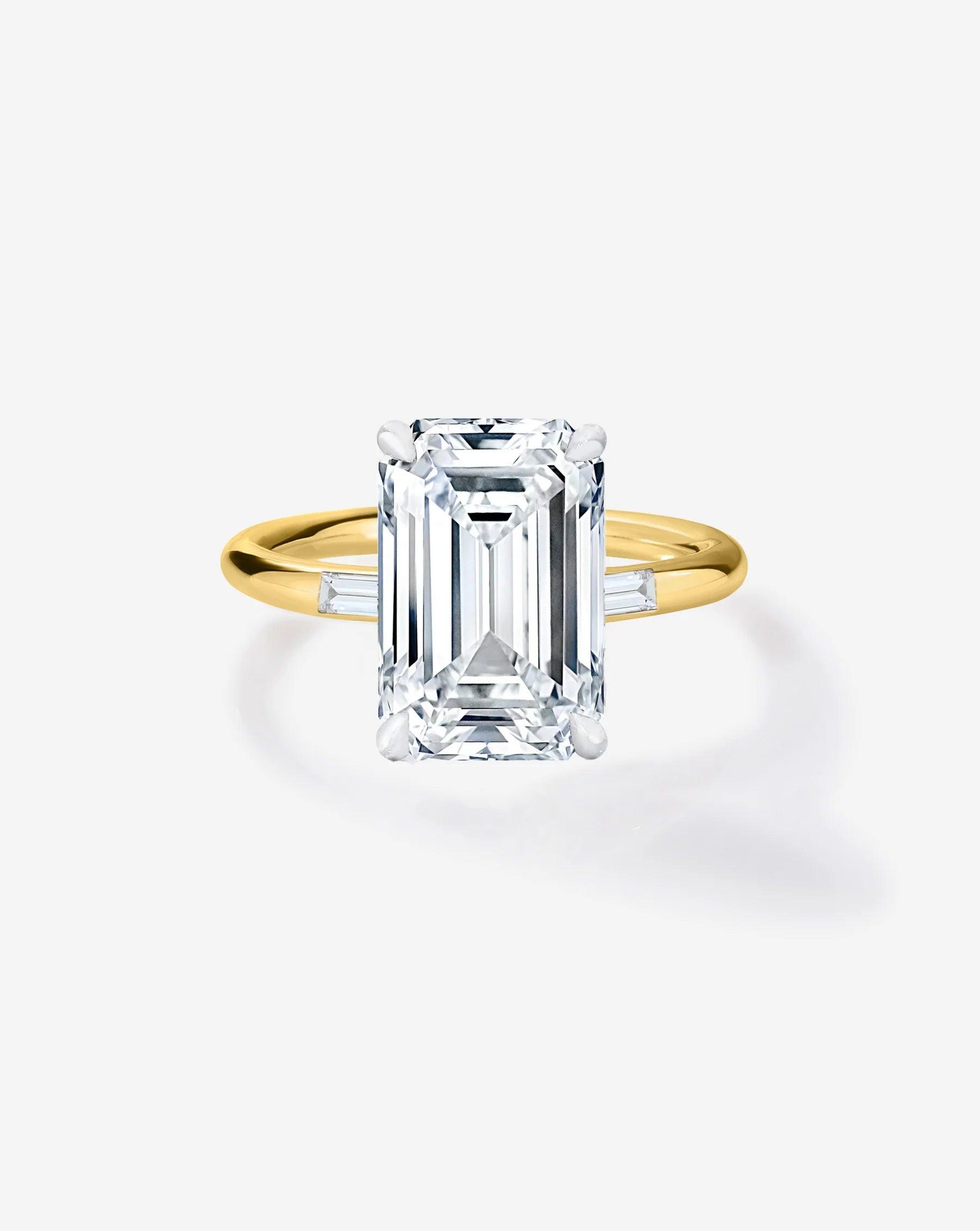 Stunning 3.56ct Emerald & Diamond Cloud Inlay Baguette Ring in 14K Gold - Perfect Engagement Ring!.