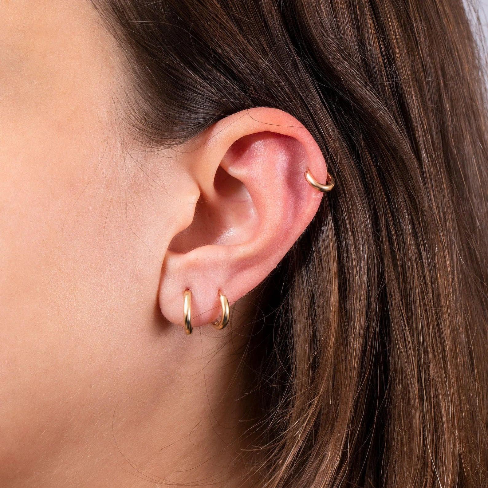 Stunning 14K/18K Solid Gold Tiny Huggie Hoops - Perfect Sleeper Conch Earrings for Stacking.